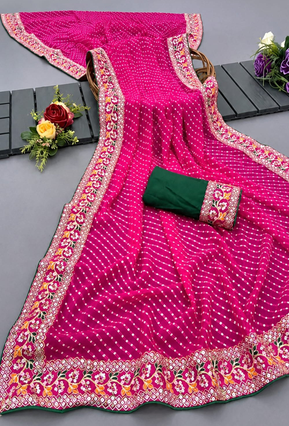 New Trending Georgette Saree with Beprated Blouse peice