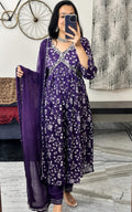 kurta with duppata and bottomwear, calf length, V-neck, sleeve length is three quater