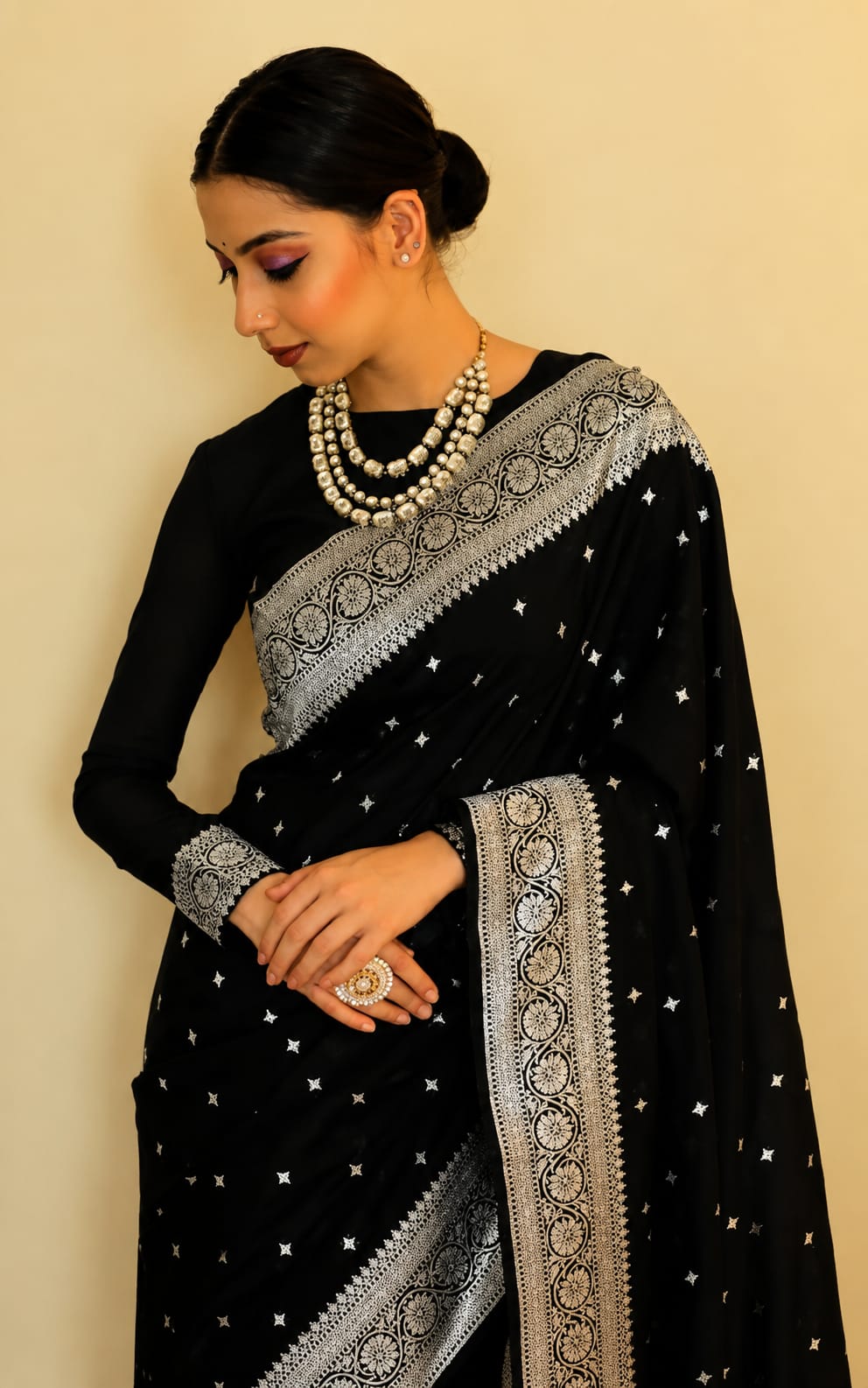 Beautiful saree with Running Blouse in jacquard fabric