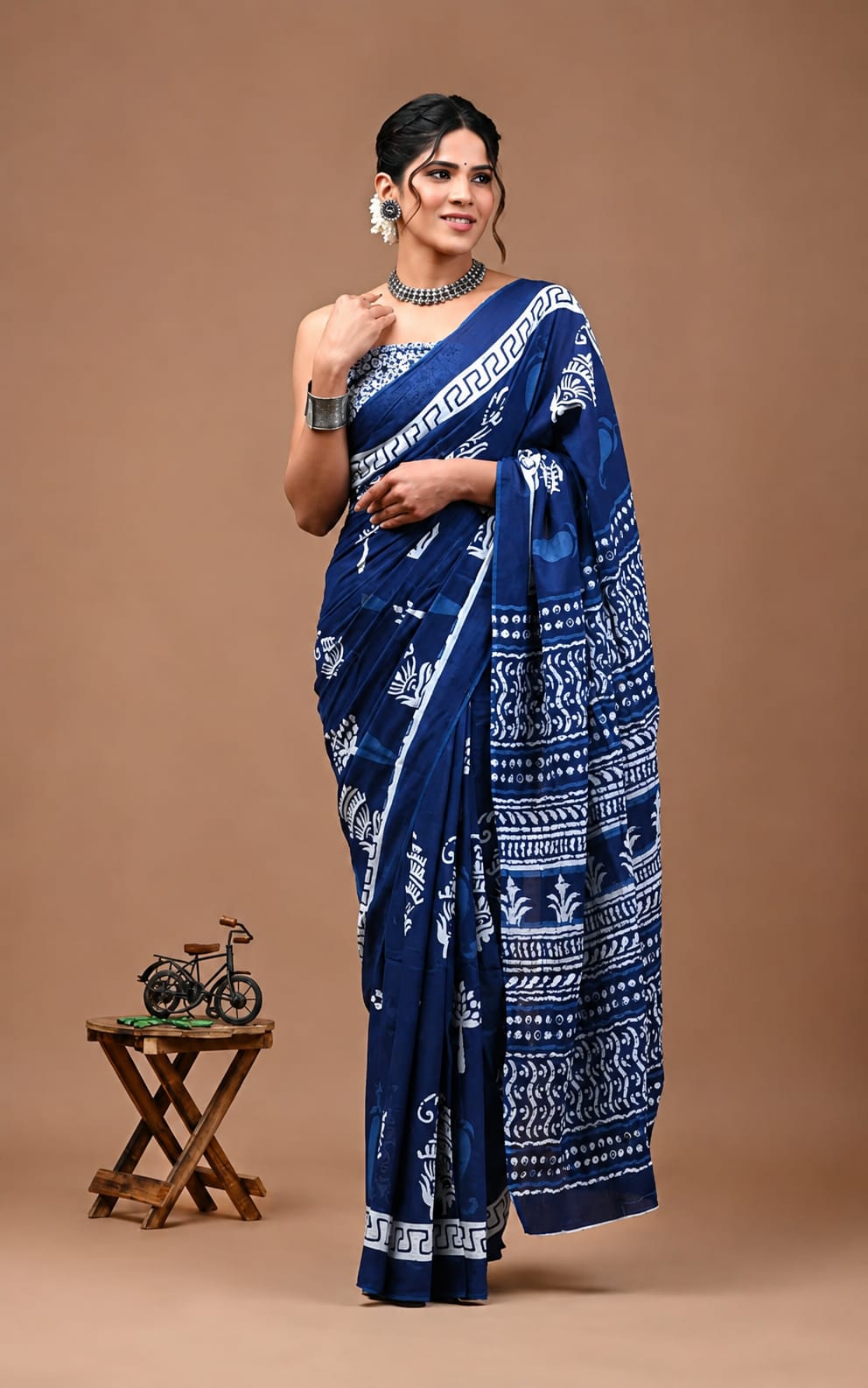 Womens cotton saree with Seprated blouse peice in cotton fabric