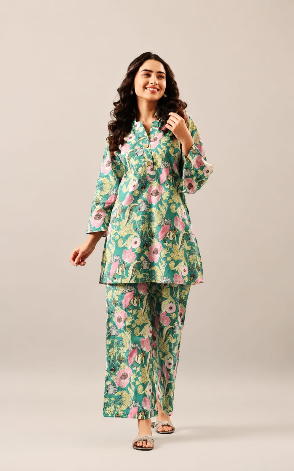 Trendy Co-Ord set in cotton blend fabric, Mandarin Neck, Three Quater Sleeves