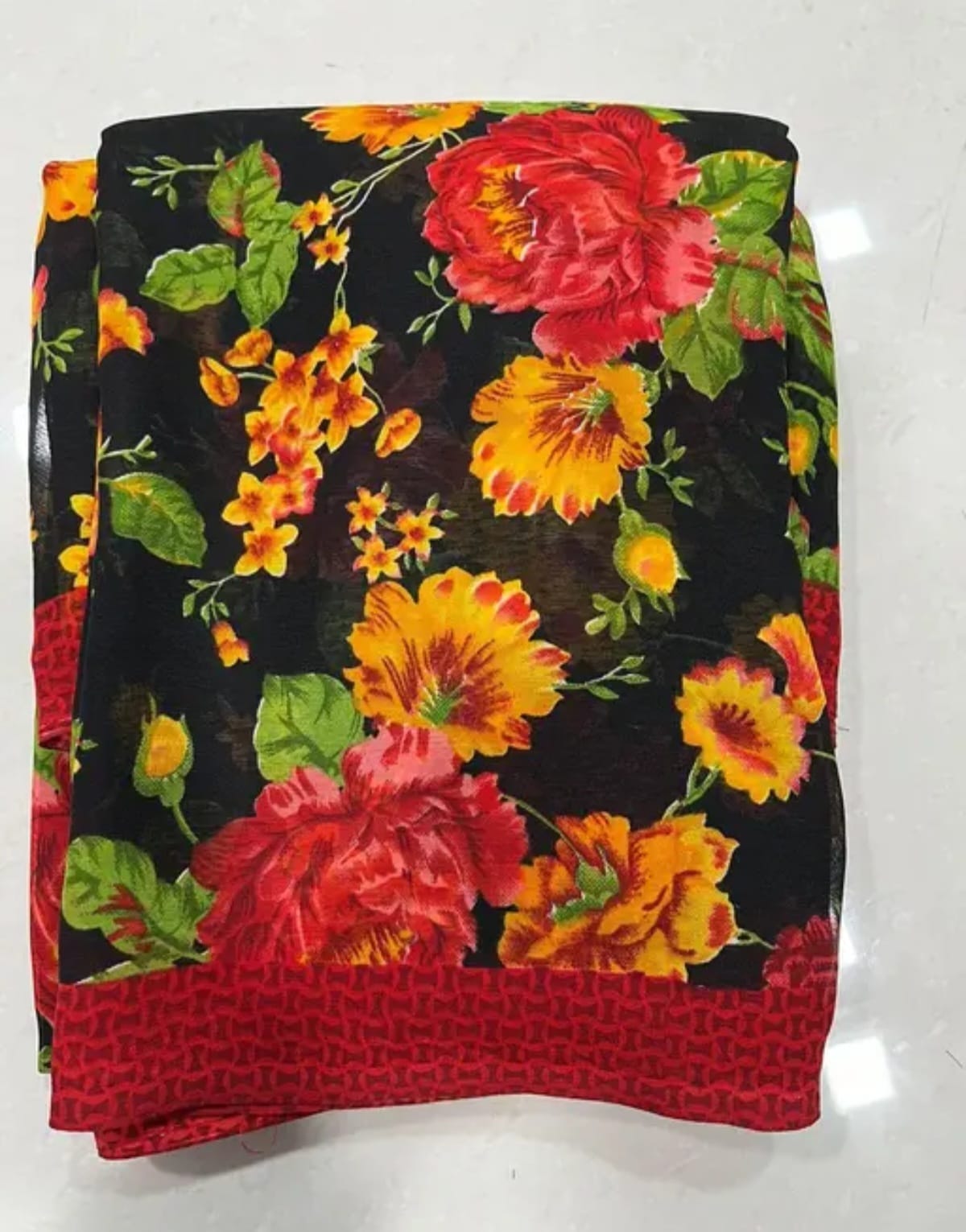 womens georgette fabric saree with blouse