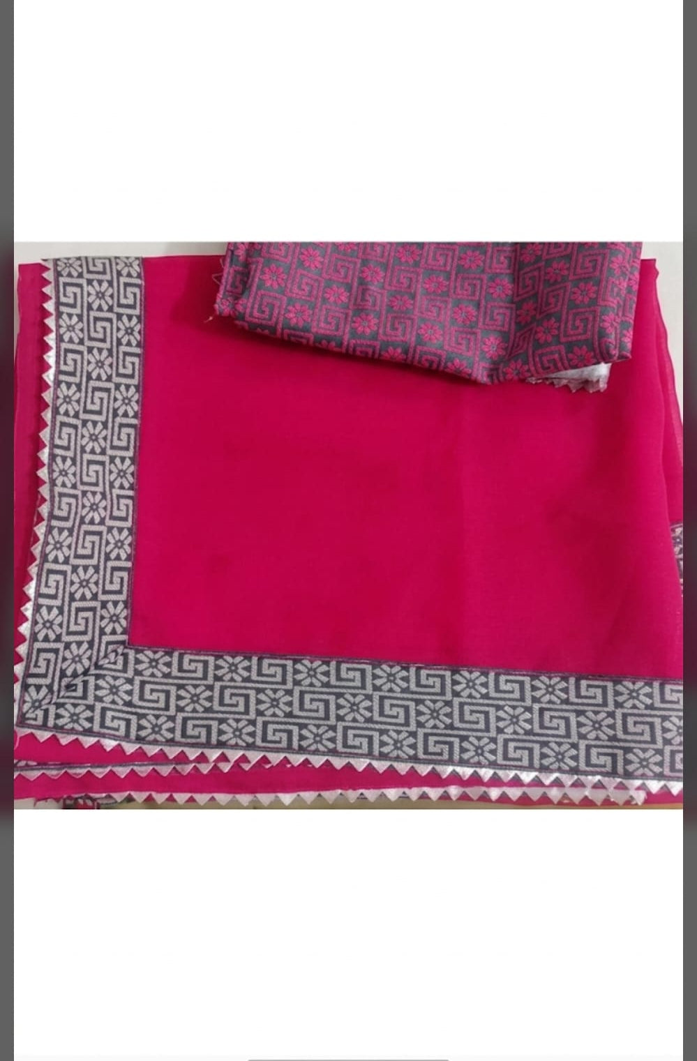 beautiful pink georgette saree