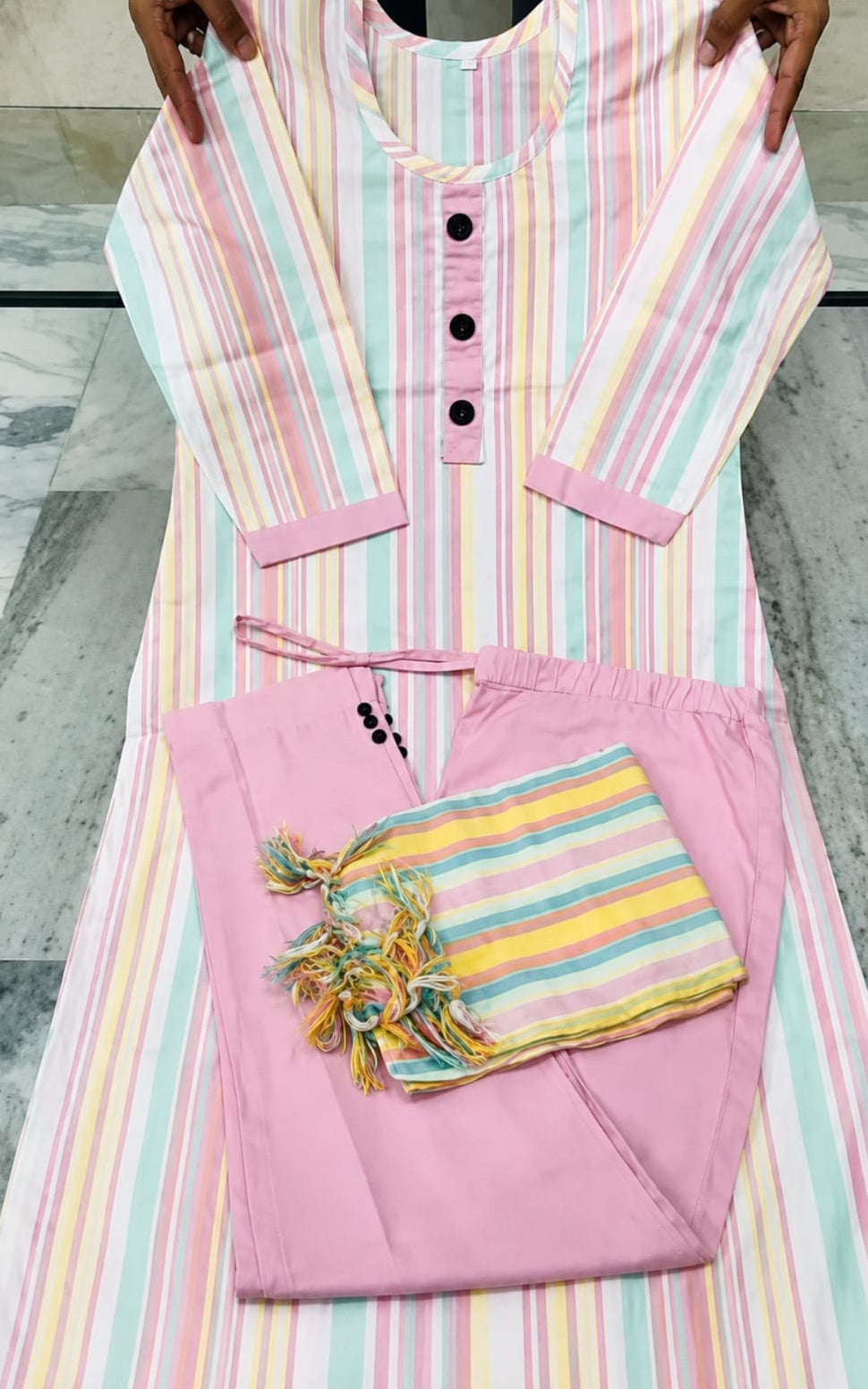 khadi cotton kurti with pant and duppata, round neck, sleeve lenght three quater