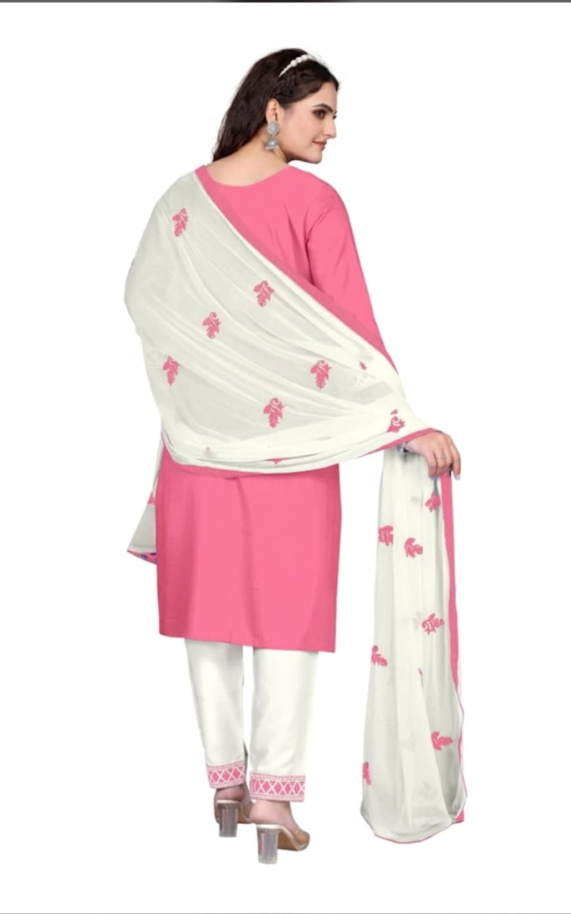 round neck kurta with duppata and bottomwear, calf length, sleeve length is three quater