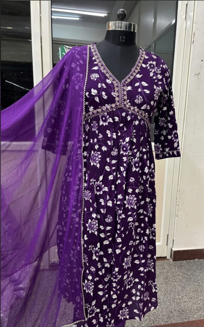 kurta with duppata and bottomwear, calf length, V-neck, sleeve length is three quater