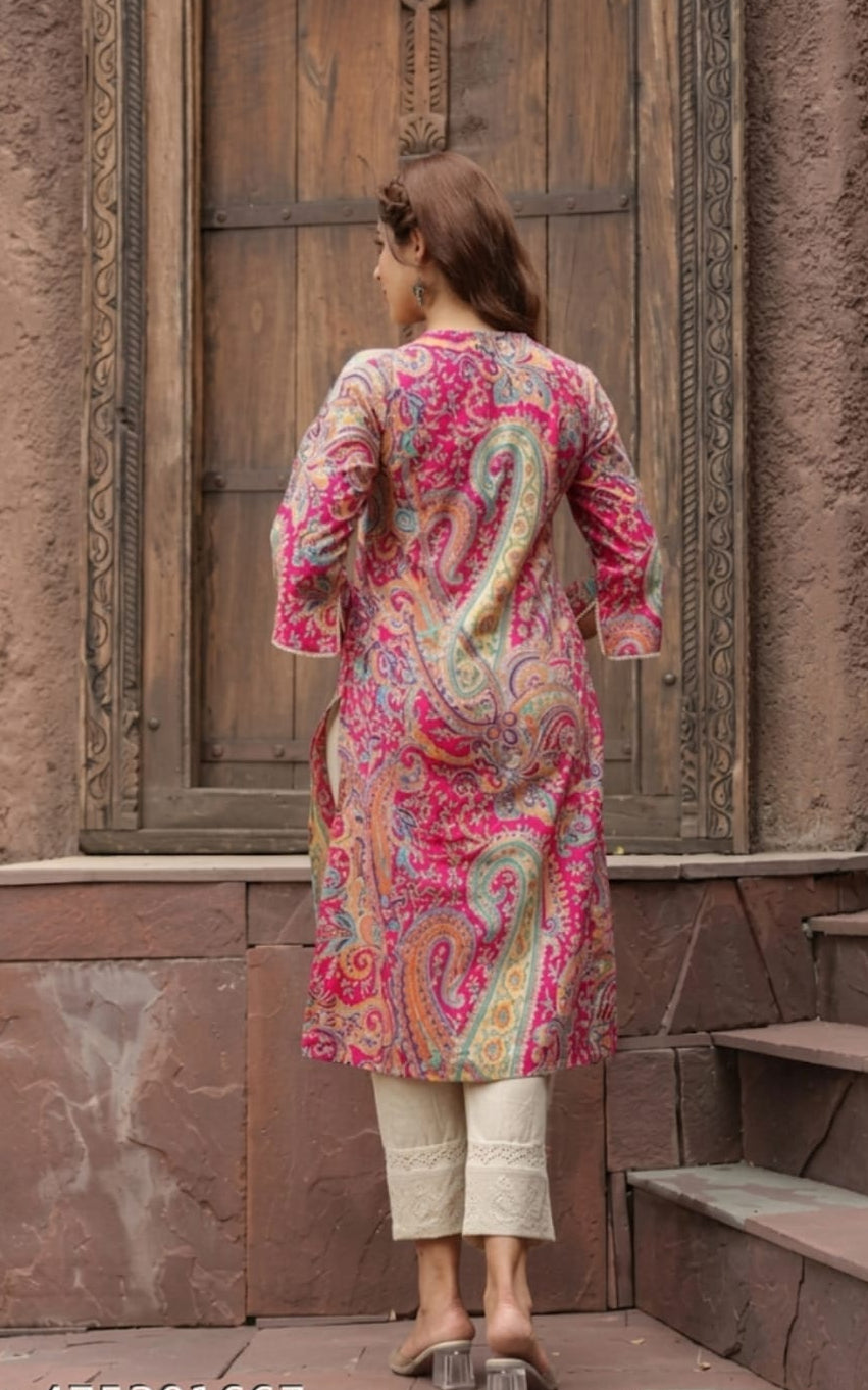 mandarin neck kurta, sleeve length is three quater