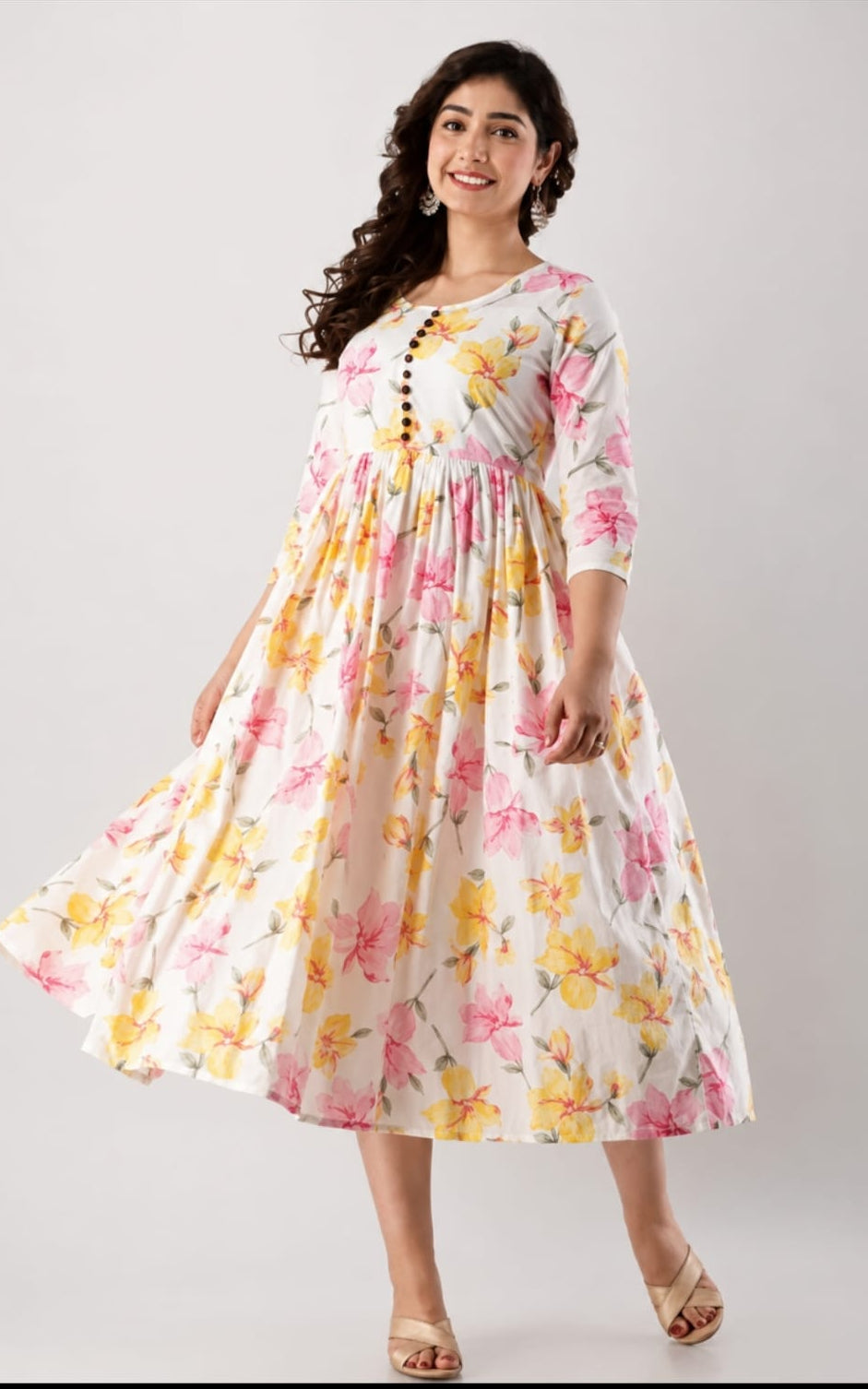 rayon anarkali kurti in round neck, sleeves length is three quater