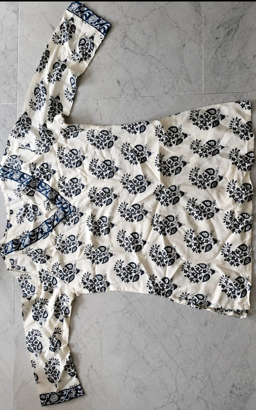 cotton short kurti in V-neck, calf length, sleeve length is three quater