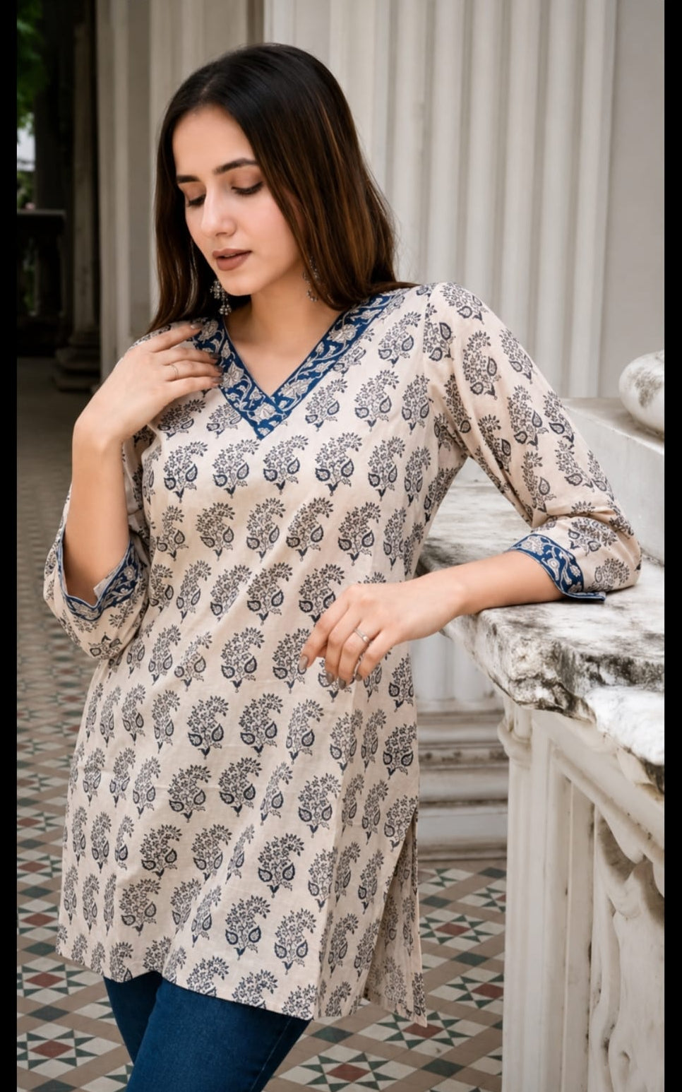 cotton short kurti in V-neck, calf length, sleeve length is three quater