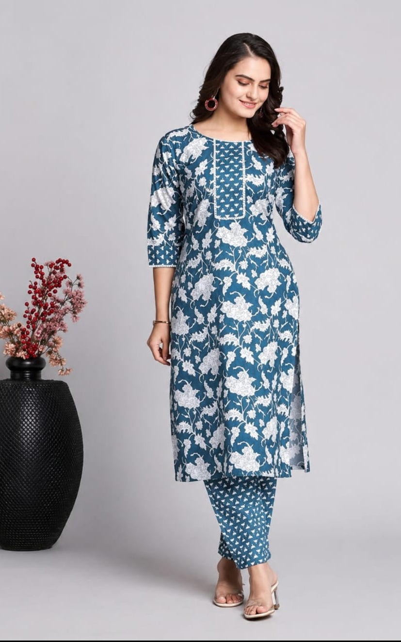 Kurta with bottomwear, round neck, calf length, sleeves length is three quater