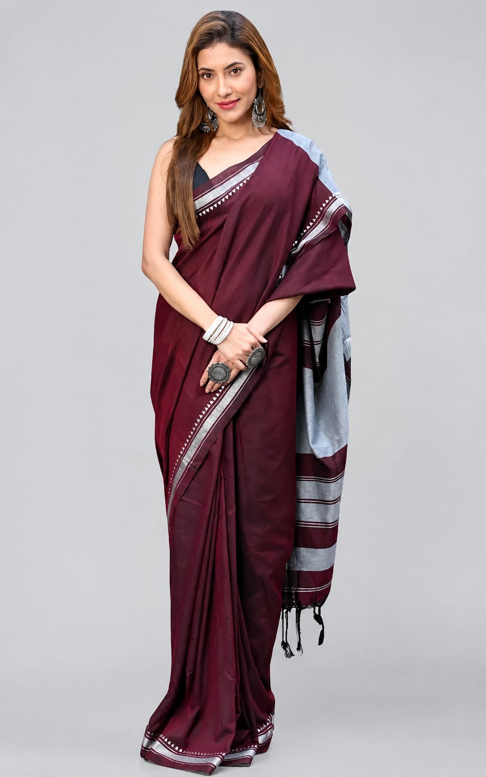 Maroon cotton saree with running blouse, printed border