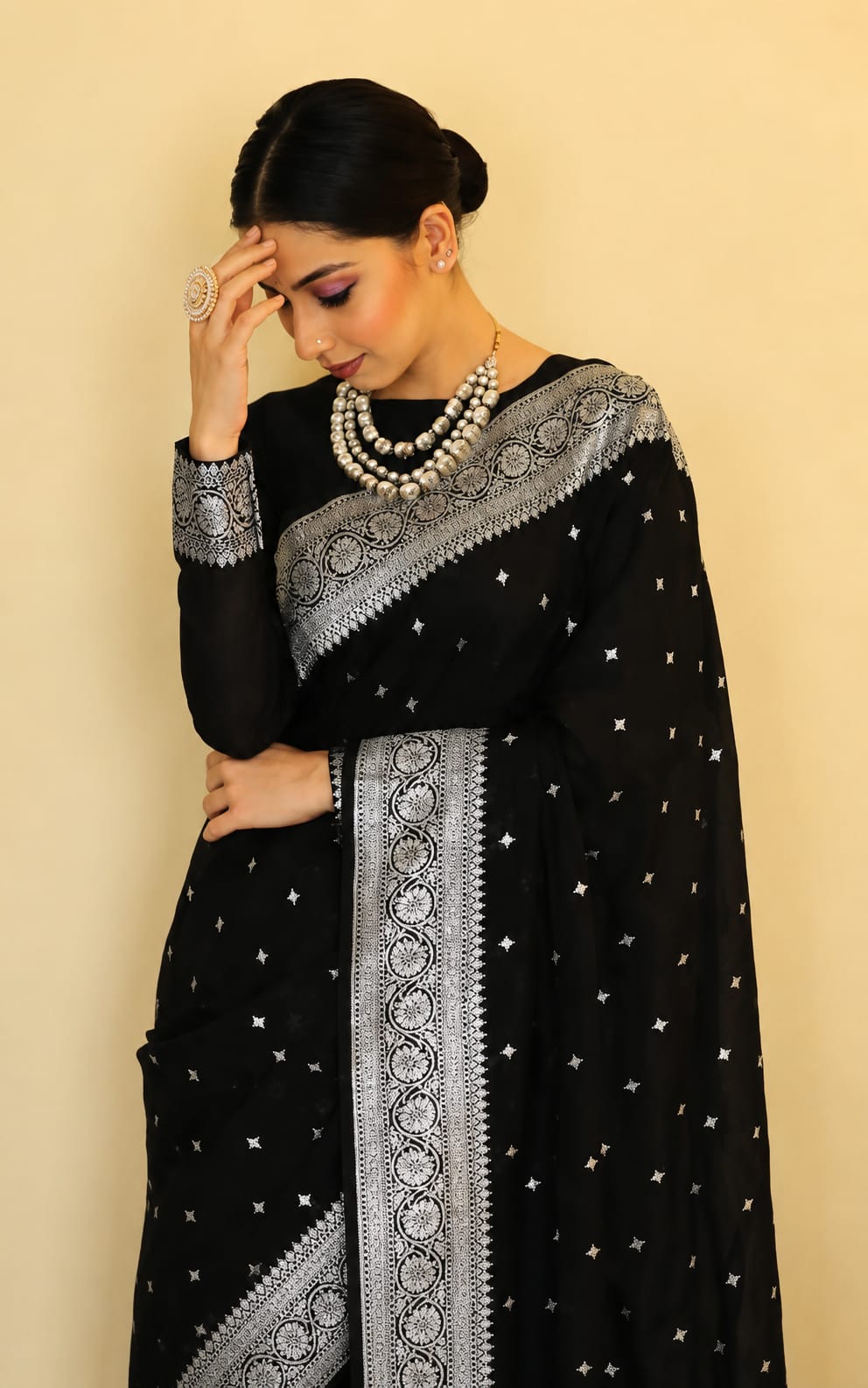 Beautiful saree with Running Blouse in jacquard fabric