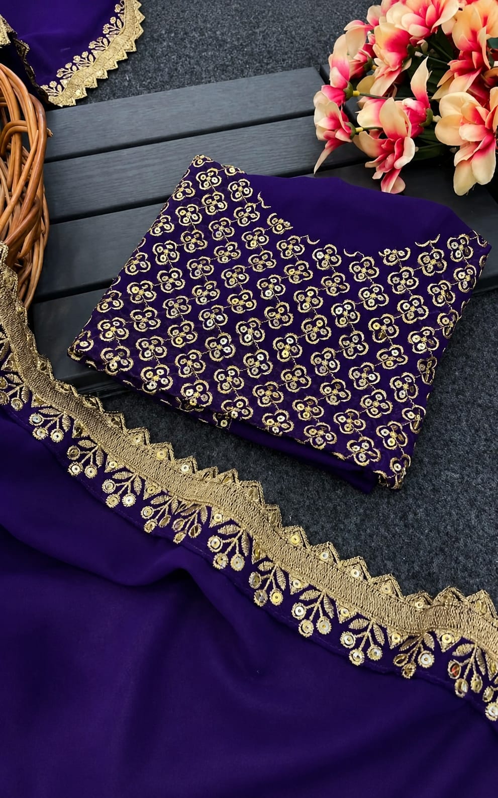Blue colour georgette saree with Seprared Blouse Piece in georgette fabric