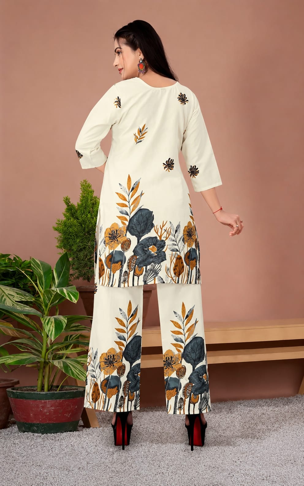 Top and Palazzos in cotton fabric, Round Neck, Three Quater Sleeves