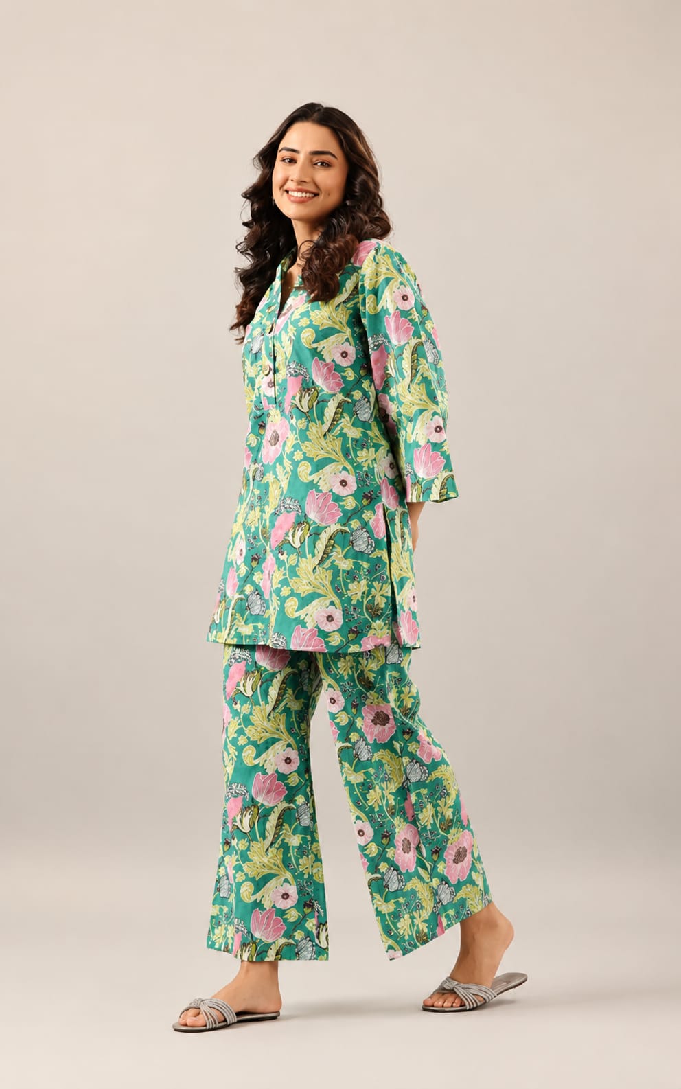 Trendy Co-Ord set in cotton blend fabric, Mandarin Neck, Three Quater Sleeves