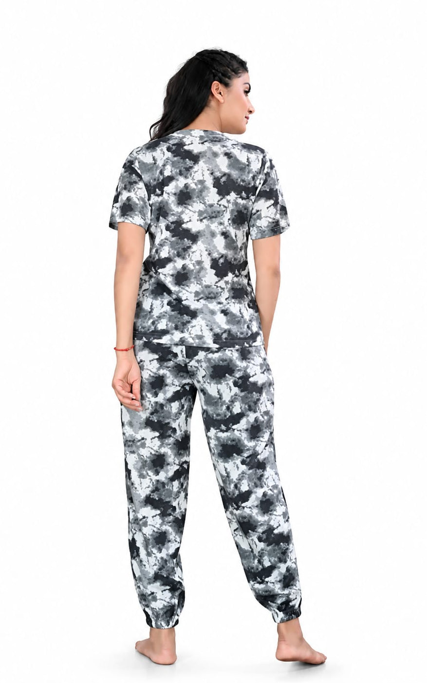 Nightsuit for womens, Lapel Neck, Below Waist length, Short Sleeves