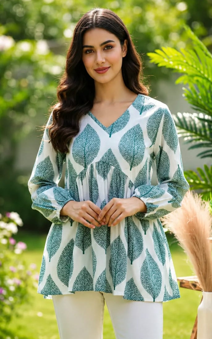 V-Neck Short Kurti in rayon fabric, Three-Quater Sleeves, Regular Length