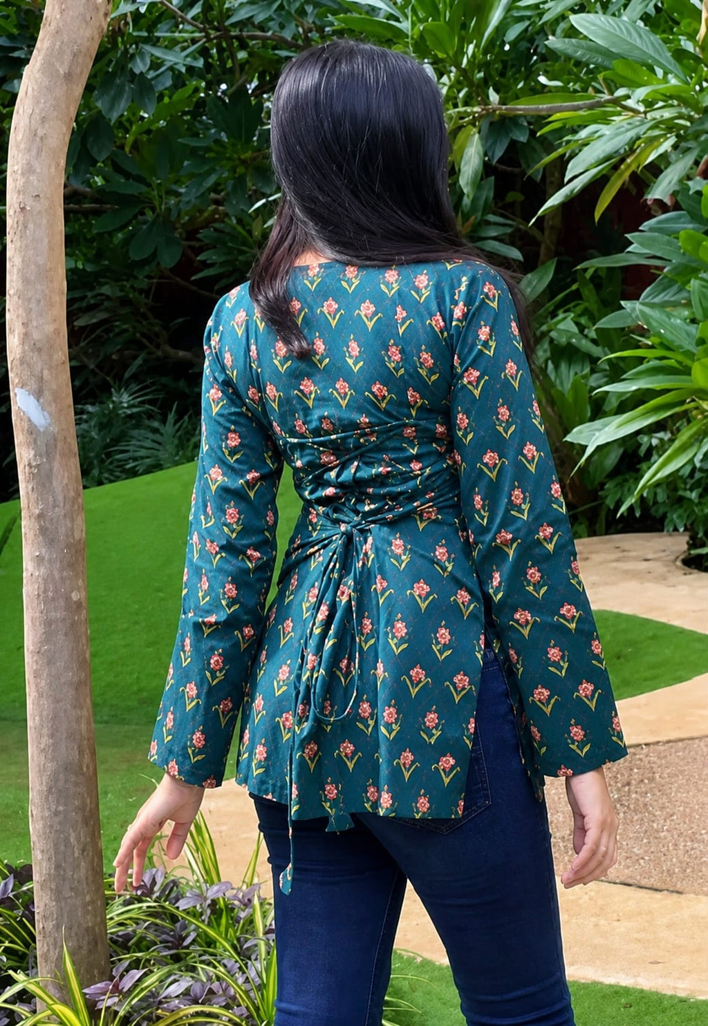 Short Kurti for womens in Cotton blend, Square Neck, Above knee, Long sleeves